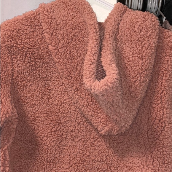 Pink fluffy jacket - Picture 4 of 4